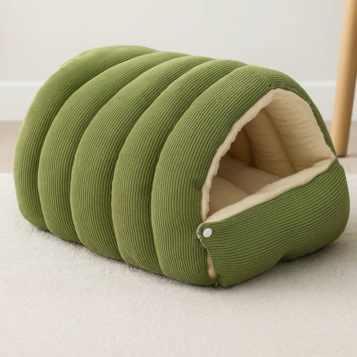 Cozy Winter Cave for Cats & Dogs